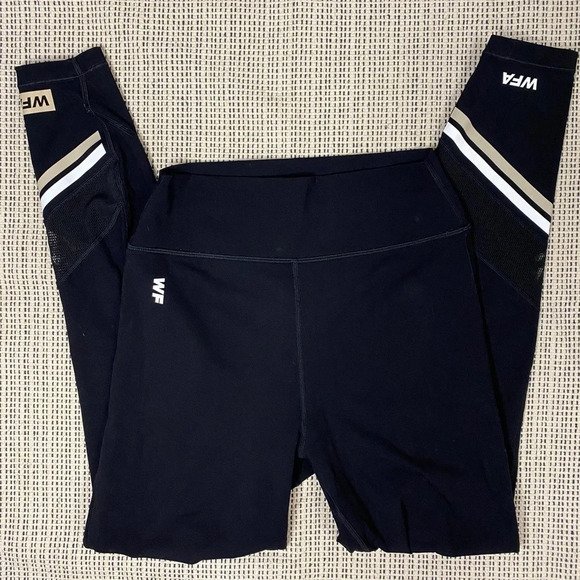 White Fox Boutique Active Leggings - Picture 1 of 8